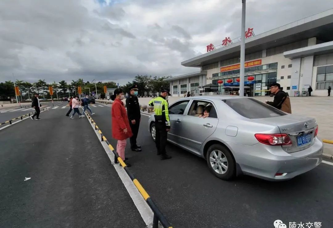 守平安护团圆陵水公安交警圆满完成“春节”假期交通安保工作|平安春运交警同行