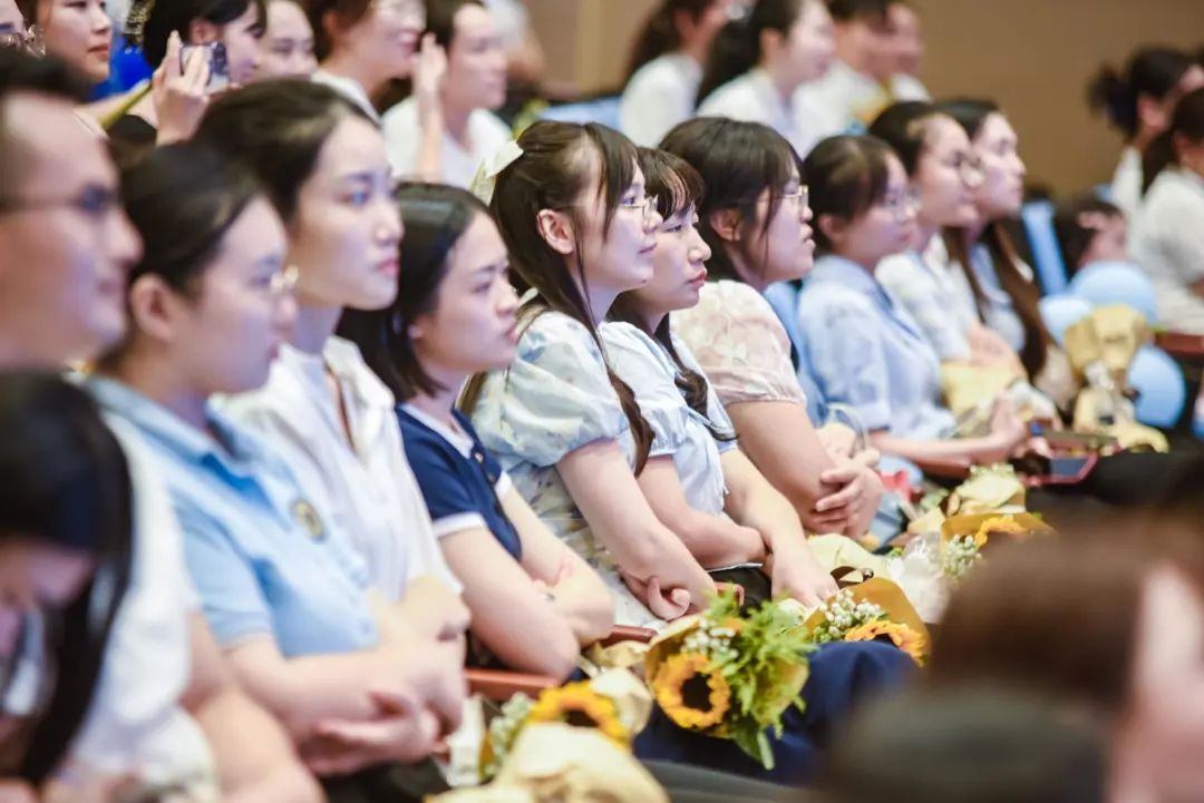 躬耕教坛强国有我获奖文案,躬耕教坛强国有我摄影作品