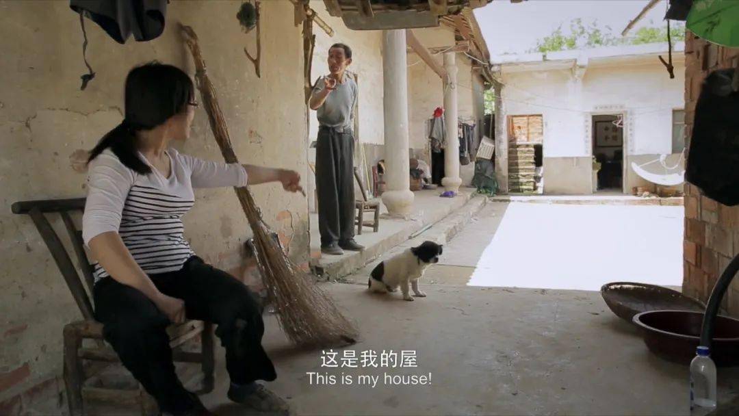 “荡妇”余秀华的风流人生,和她不为人知的反抗之路