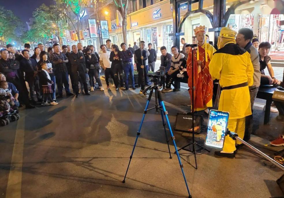 横店20万群演真实现状,横店20万群众演员现状