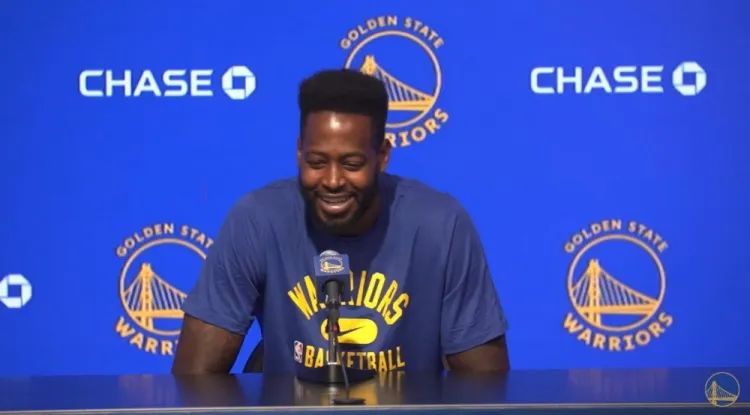 巴萨卖梅西签名袖标,巴萨售梅西签名队长袖标