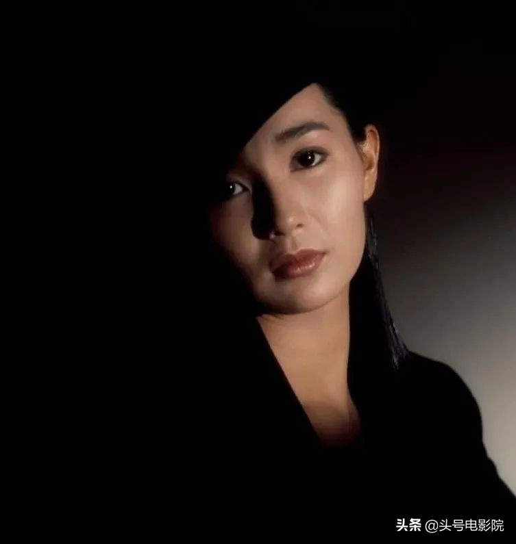 香港41岁未婚的四大美女,香港四大美女情路坎坷唯她幸福