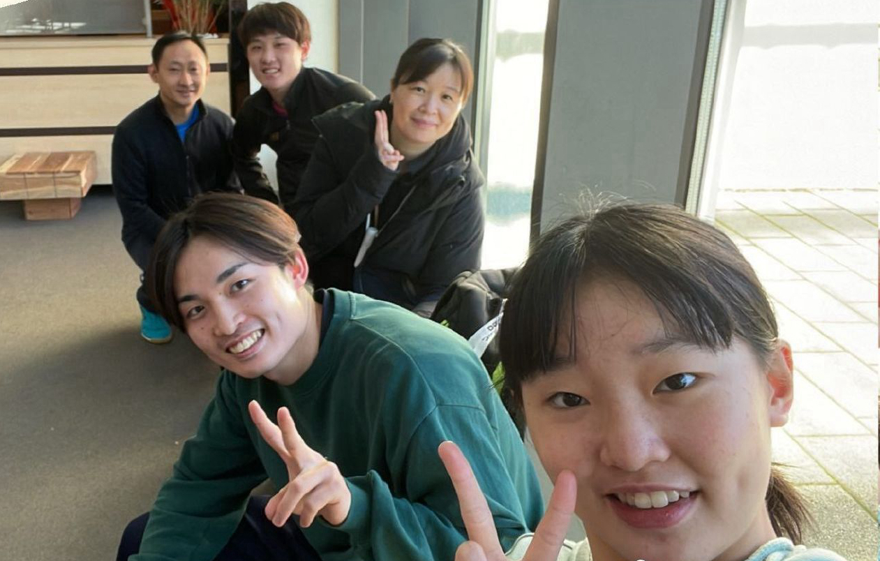 张本智和拥抱爸妈,张本智和拥抱美少女