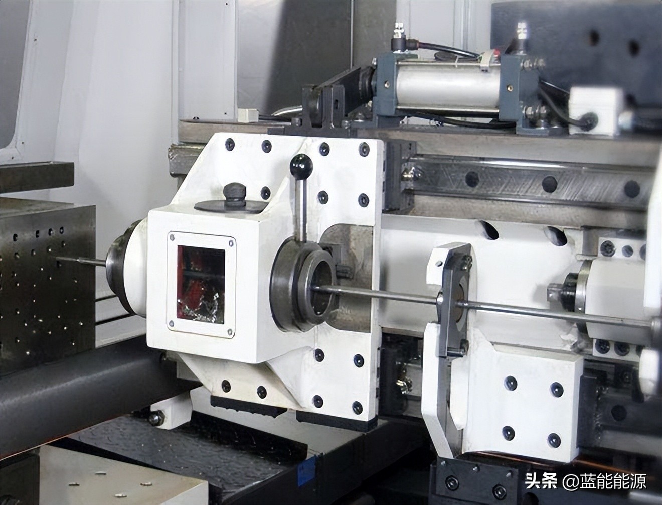 深孔加工技术,手把手教你加工深孔