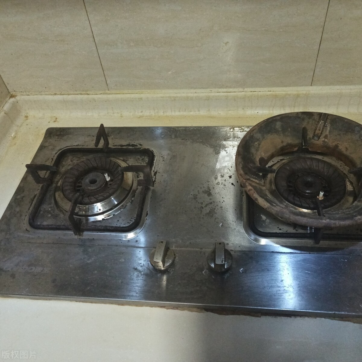 油烟机里的白菜叶,油烟机打扫小技巧