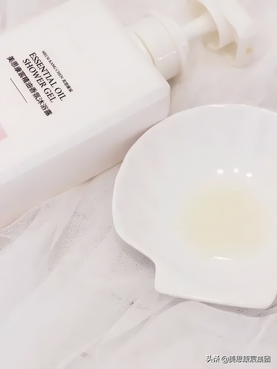 香氛润肤美肌沐浴露持久留香,香氛美肌沐浴露推荐