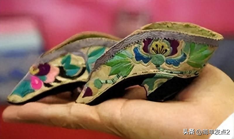 三寸金莲鞋背后的秘密,三寸金莲硬和软的区别