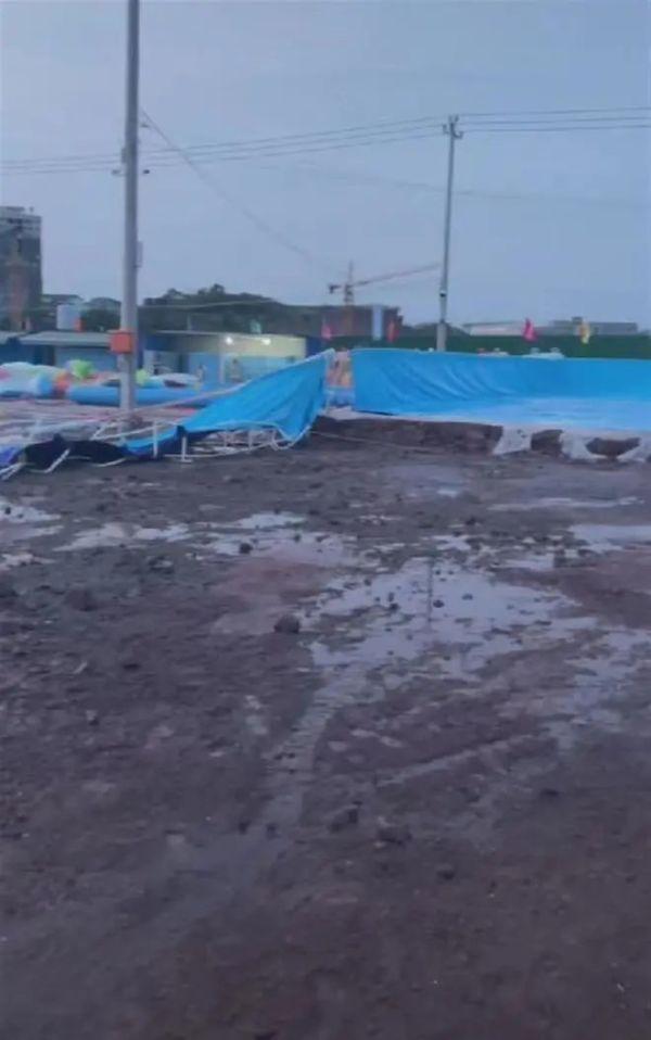 四川遂宁充气游泳池爆炸视频,大型钢架游泳池危险