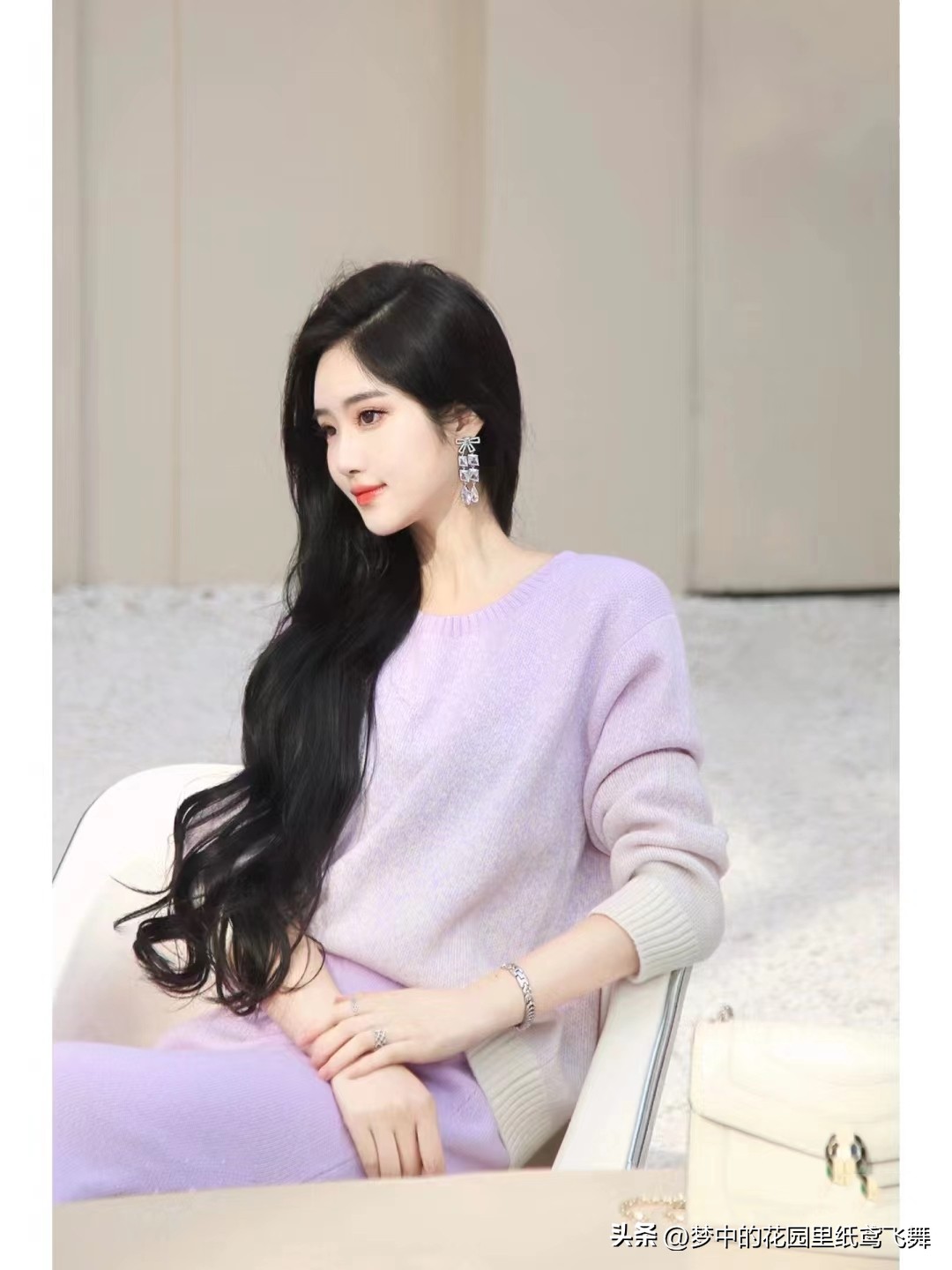 好想去旅游啊,趁着年轻多去折腾多去尝试