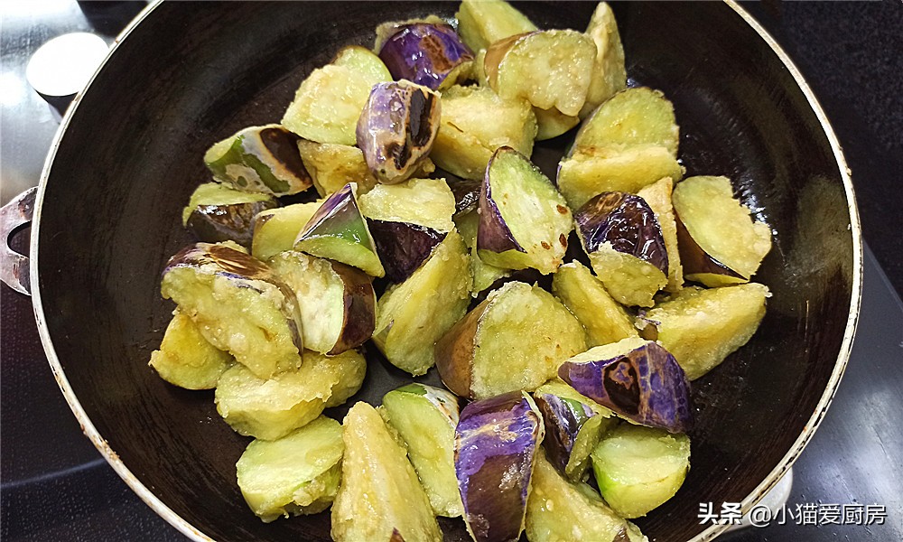 一个小技巧让酱爆茄子不再油腻,茄子怎么做不油最好吃