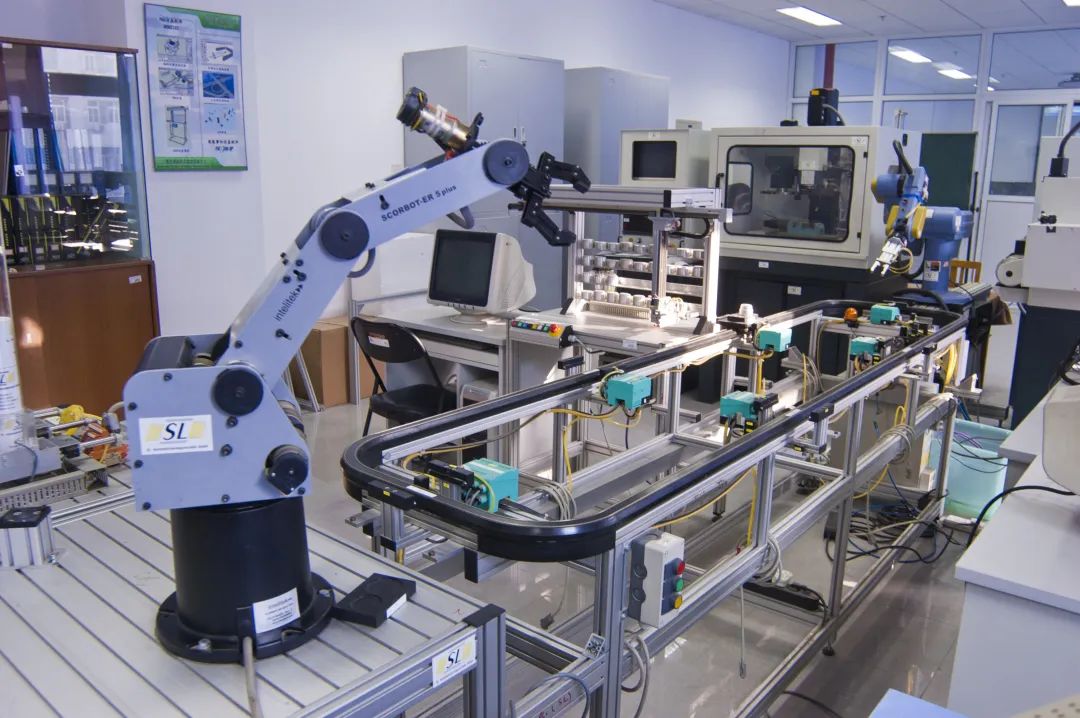 欢迎报考北京交通大学机械类,智能制造与智能装备、机械电子工程,中外合作办学