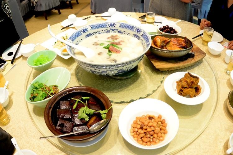 聚会最好菜系,豪华家庭聚会菜系