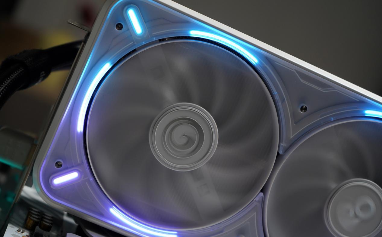 rtx4090显卡影驰,影驰20周年4090碳纤维