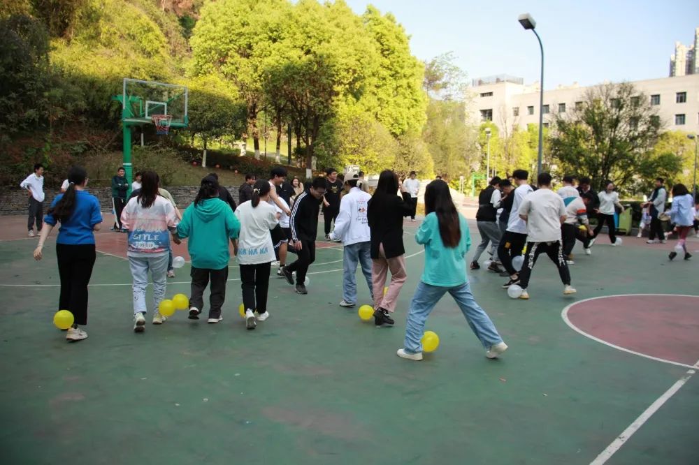 重庆源码时代春季运动会,挥洒激情汗水,舞动青春旋律