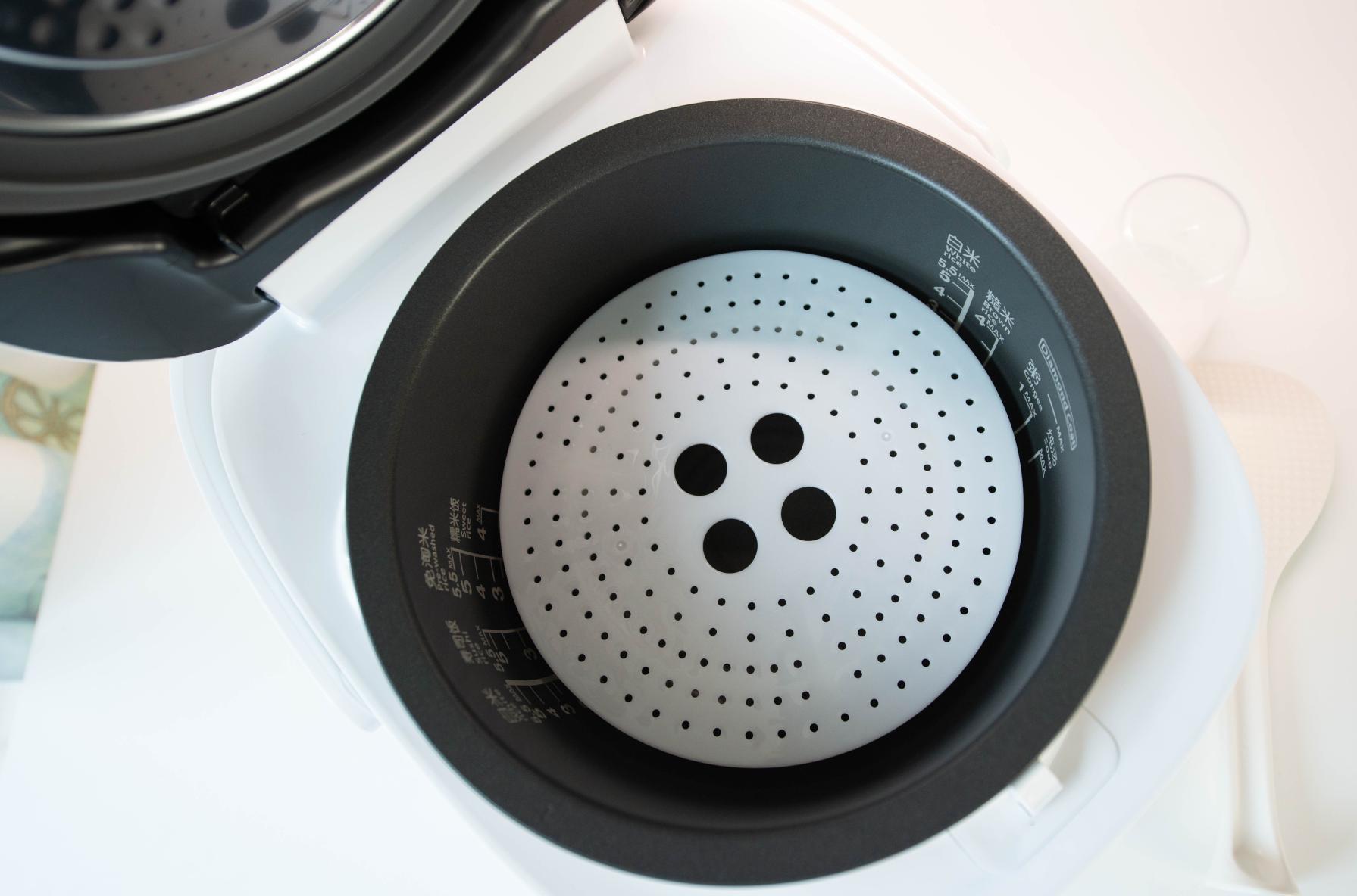 米饭煮的好和电饭煲有关系么,煮了5天的米饭还能吃吗