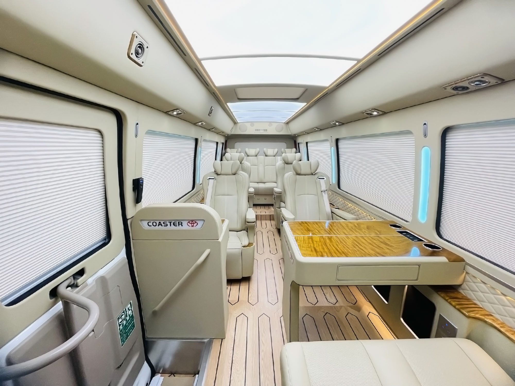 丰田考斯特商务车新款报价,19座丰田考斯特报价