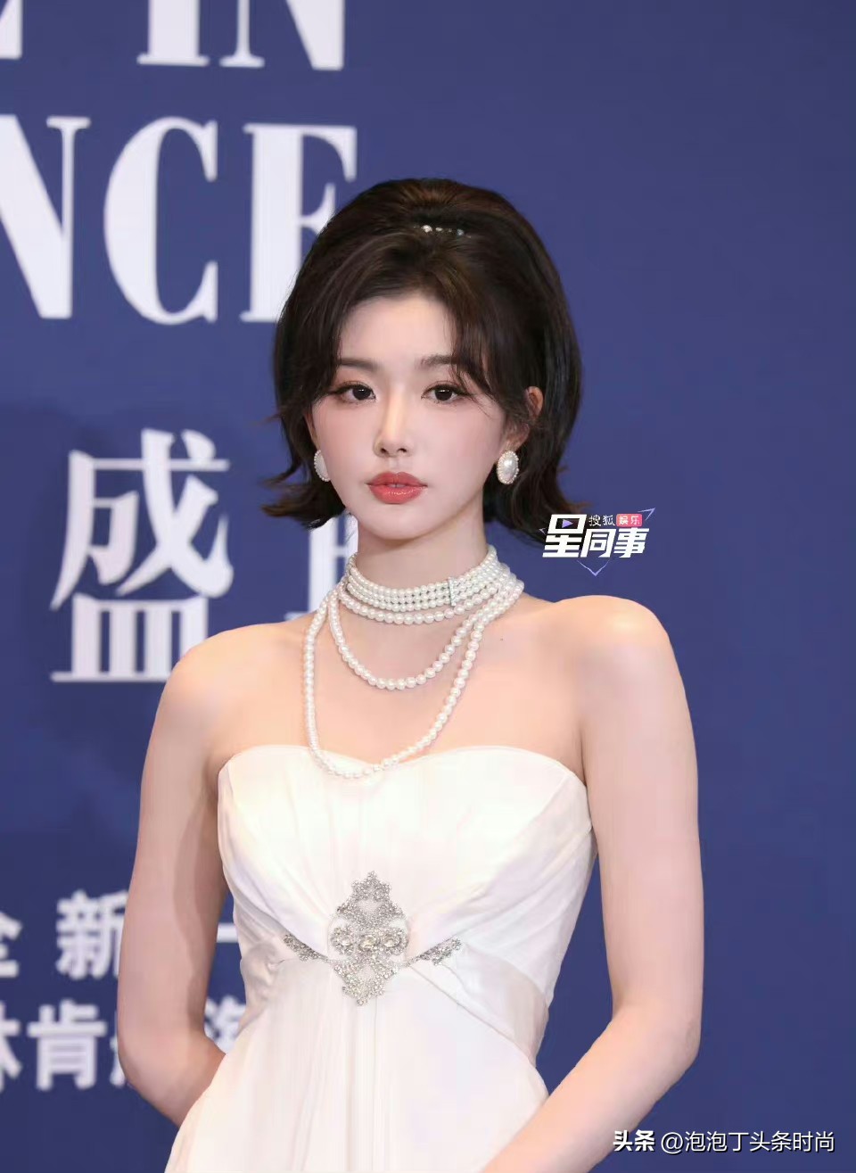 这是几个情况？身高1米82Ta，把男女明星秒变“小矮人”怎么看？