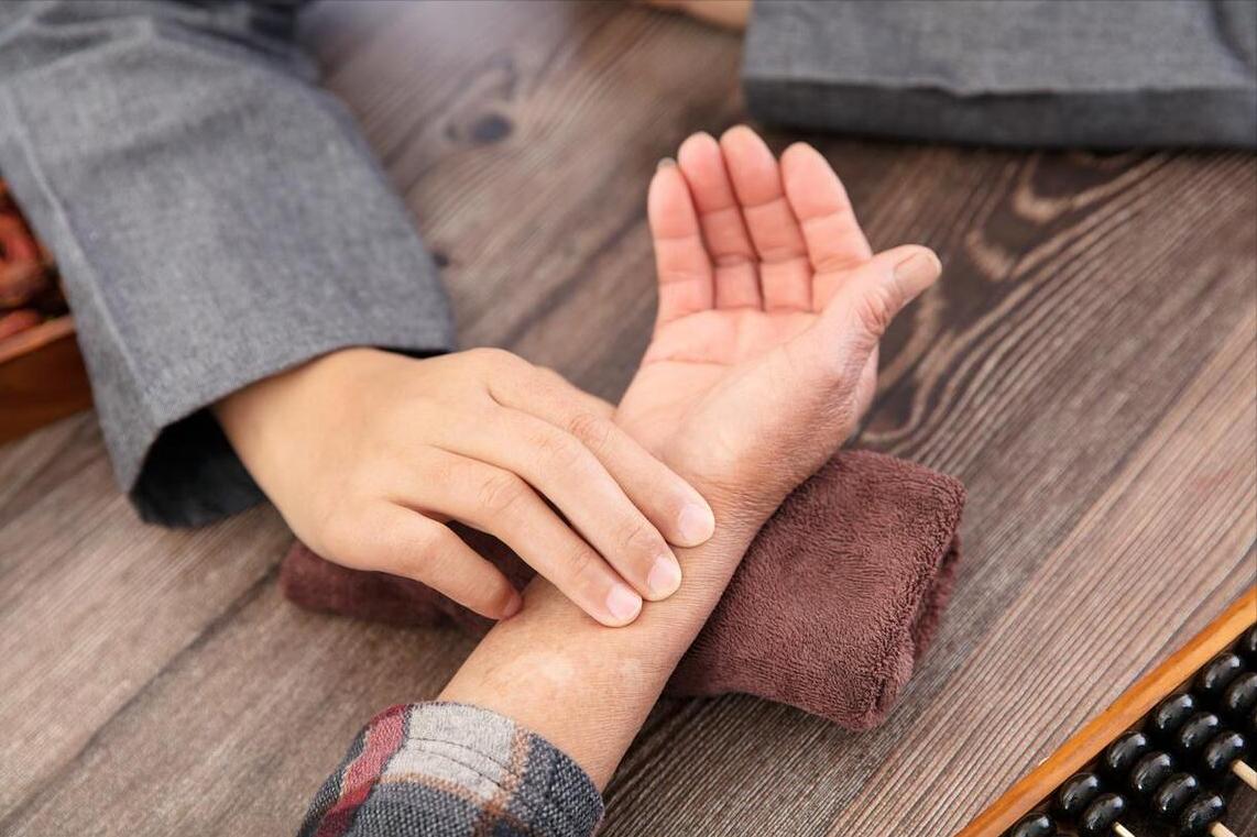 健康养生治疗偏头痛的小方法,健康科普缓解偏头痛可以怎么做