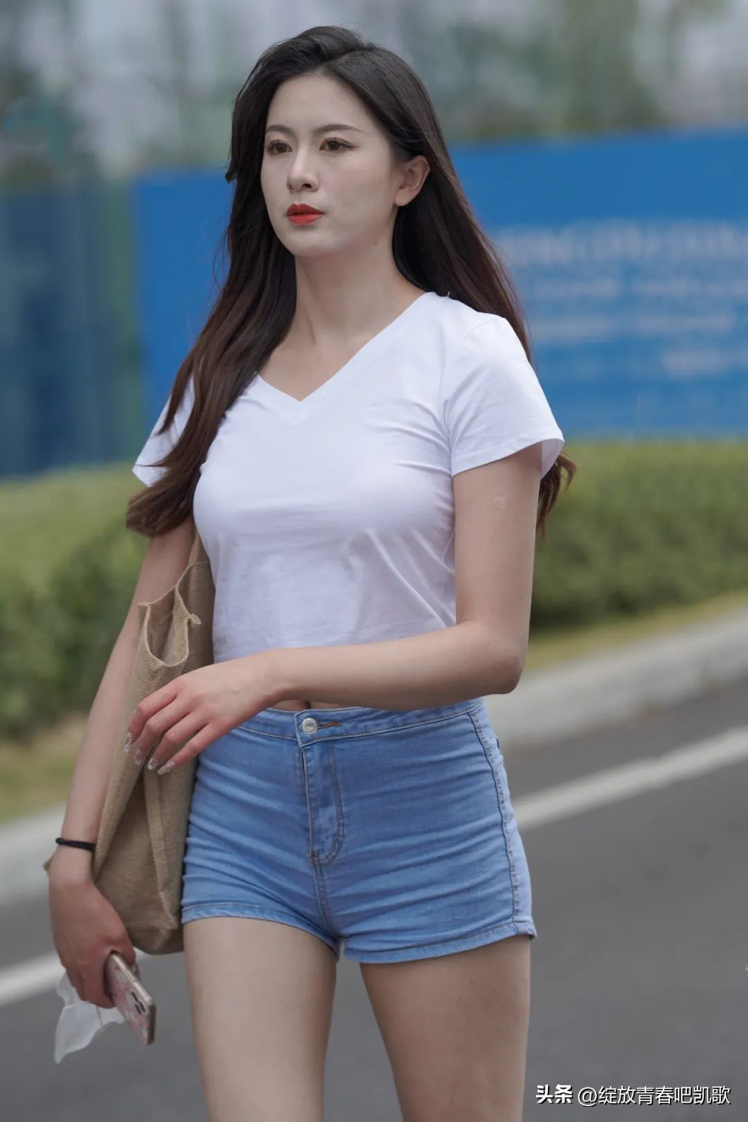 皮粉色高跟鞋搭配什么颜色的裙子,浪漫精致的粉色高跟鞋满满少女心