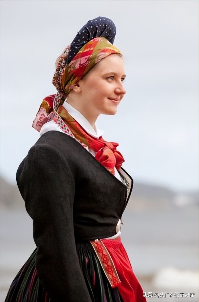 重新发现爱尔兰消失的时尚，与现代的流行装饰有着很大的差别