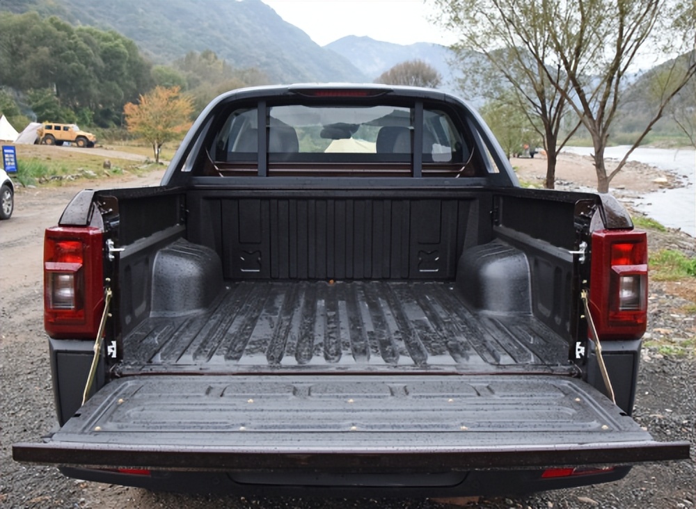 硬实力才是最大的底气,新款域虎7和老款域虎7