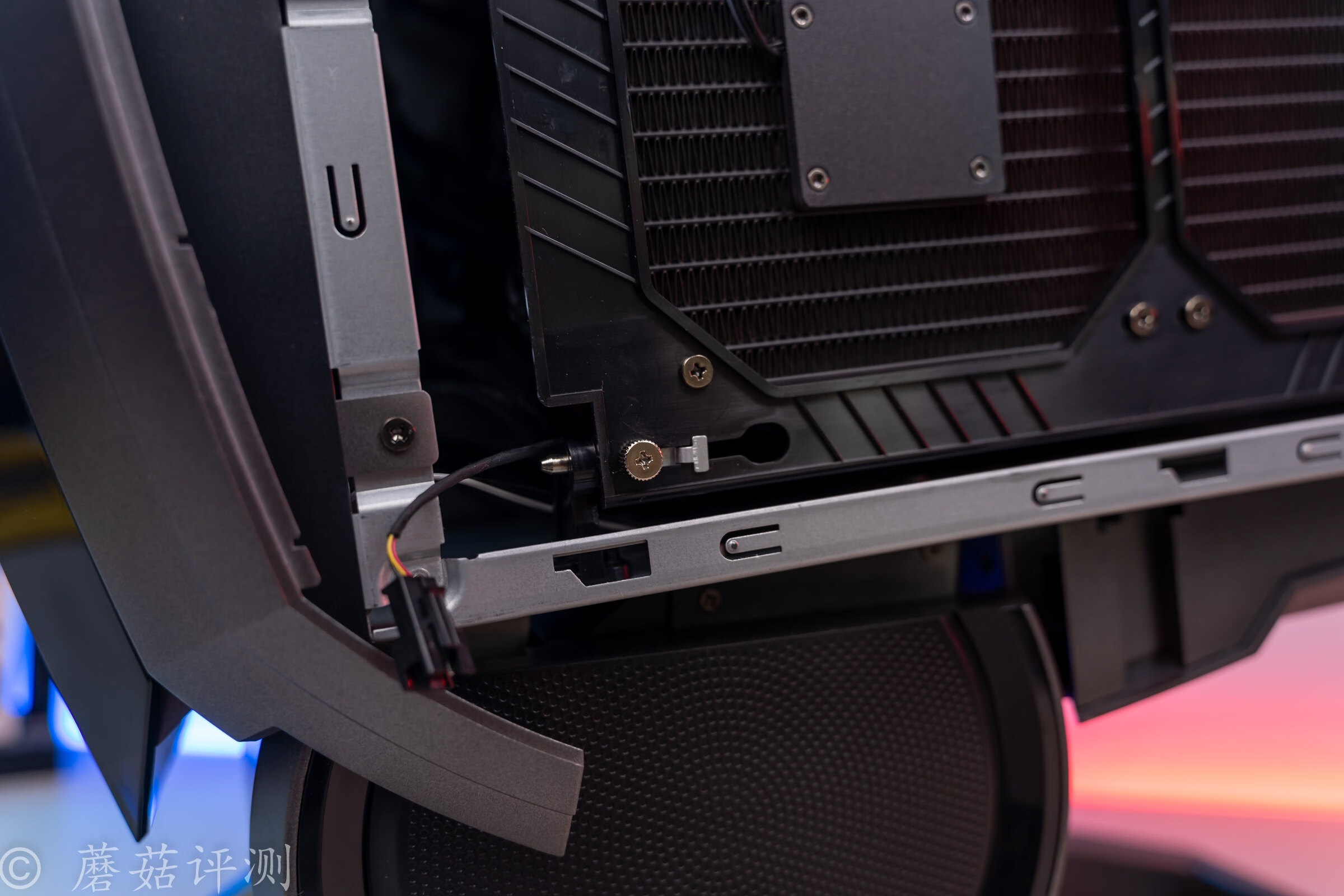 微星宙斯盾ti511代测评,微星宙斯盾ti5散热怎么样