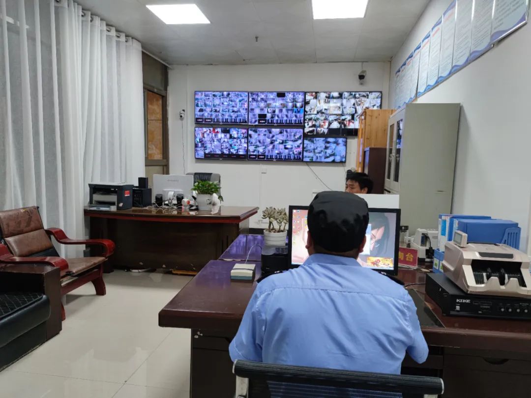 以奋进之姿大写平安之治