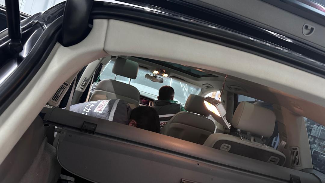 老款奥迪q74.2报废,奥迪q7新能源报废车