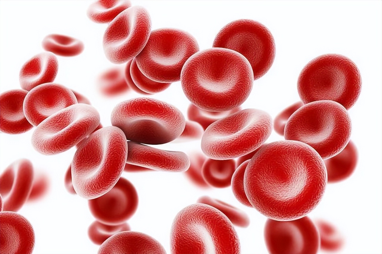 45岁女性每天吃一粒叶酸的危害,女性50岁后可以常规服用叶酸吗