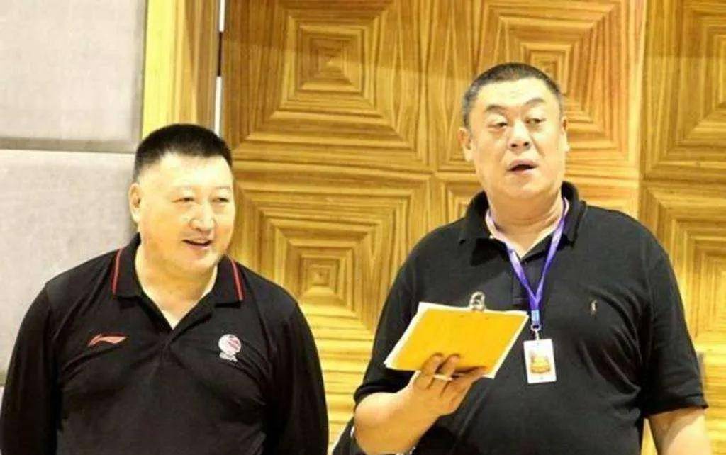 盘点cba历史十大中锋,cba总决赛姚明51分21篮板