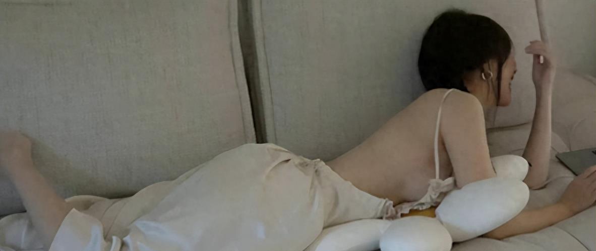 低腰超短装上衣,女低腰裤短上衣