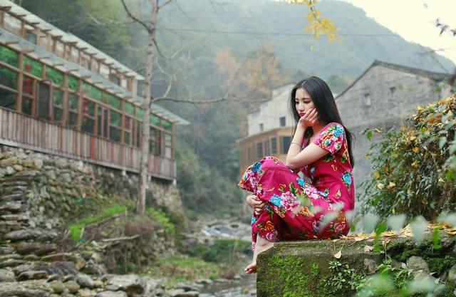 红尘阡陌，若素安暖，轻放流年，浅唱清欢，优秀作文赏析《乡情》