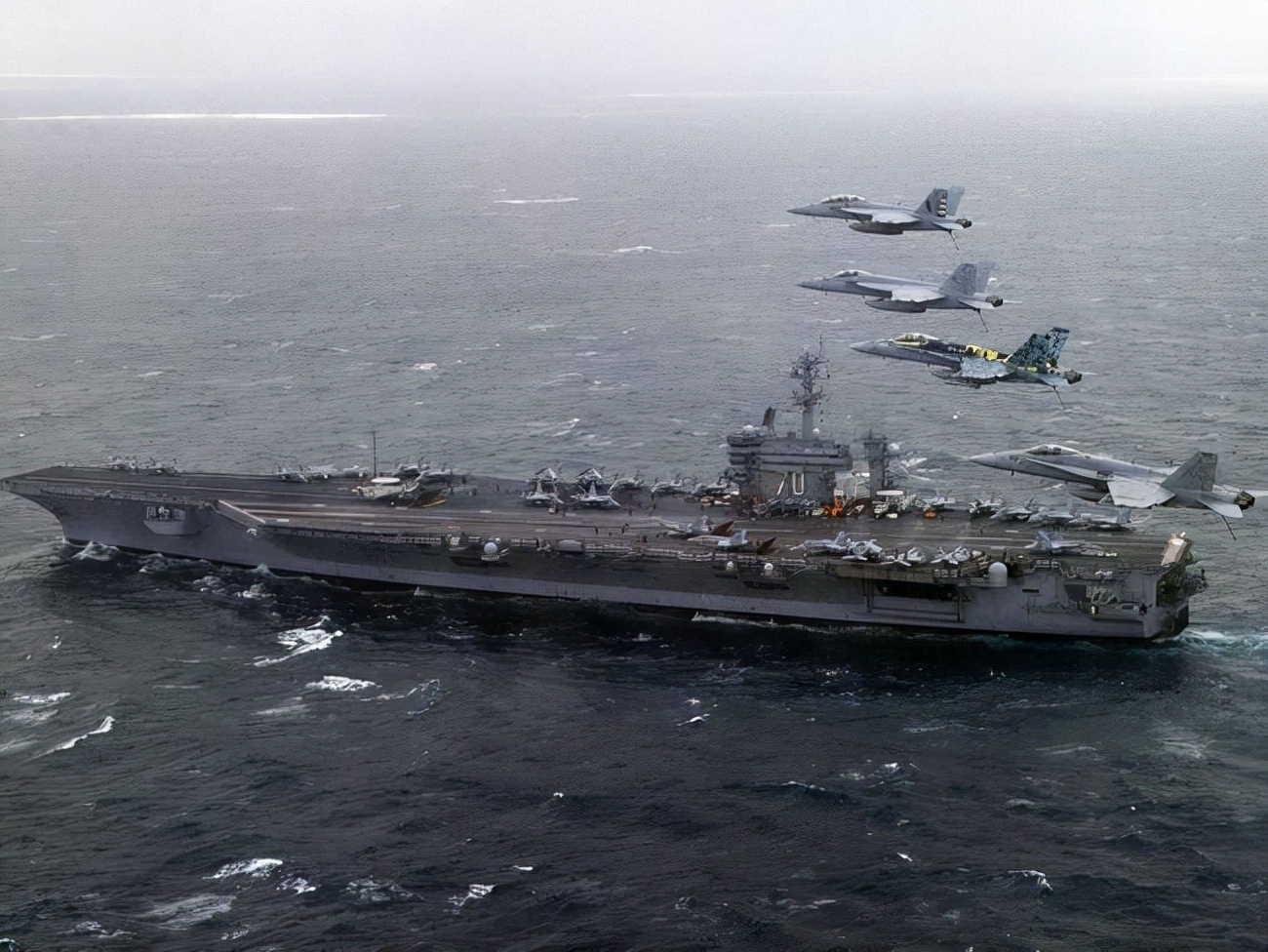 12月3日，李霄鹏挂帅男足；布林肯被灭灯；美航母在中国门口出事