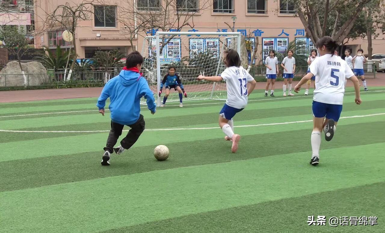 张琳艳夺冠她妈妈在干嘛,张琳艳冠军采访