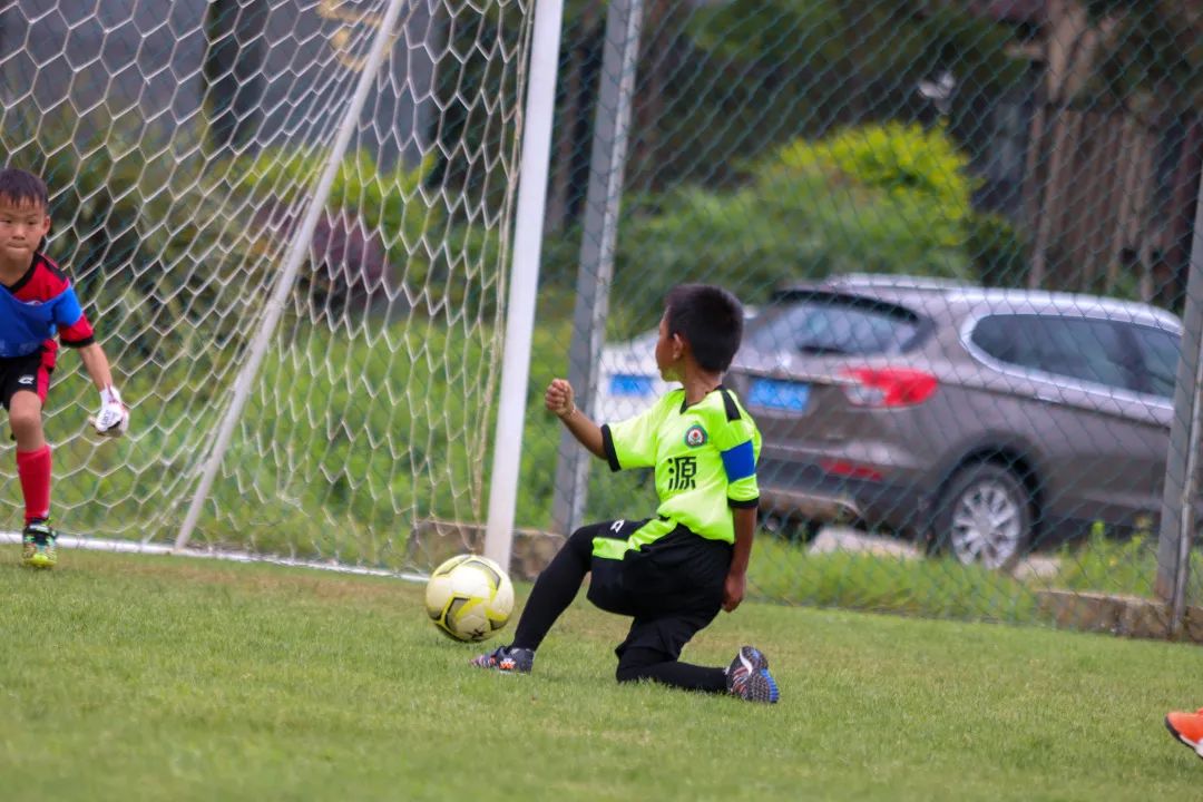 佤山小足球队,佤山少年足球队