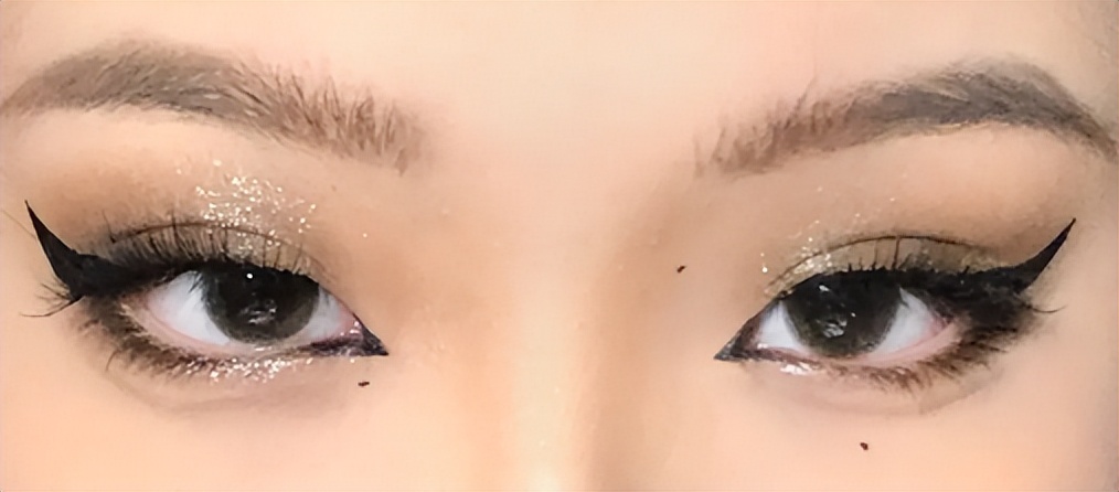 不同眼睛适合不同的眼妆教程,眼妆教程日常化妆大小眼