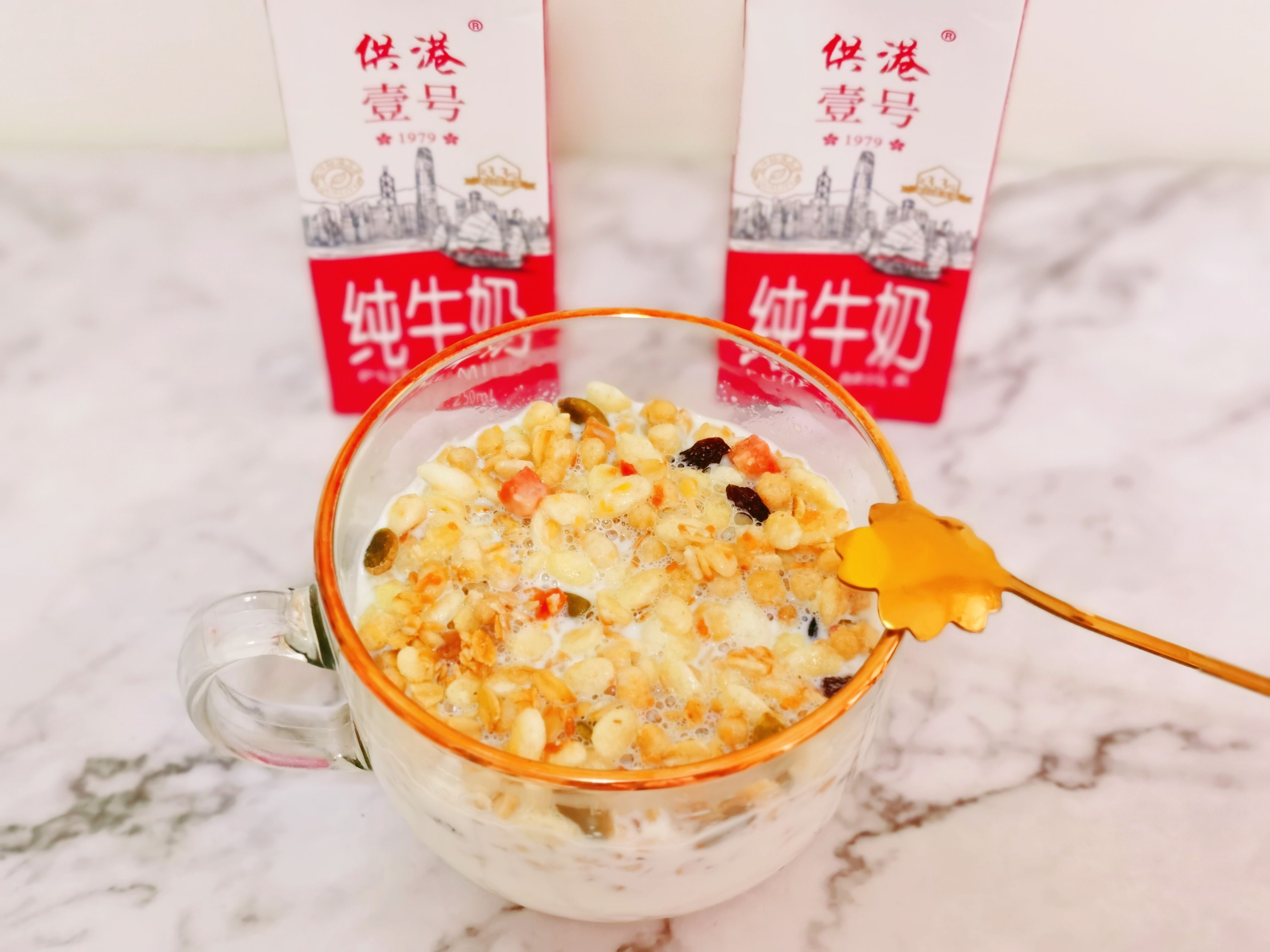 晨光牛奶100%纯牛奶质量怎么样,光明牛奶和晨光牛奶哪个比较好