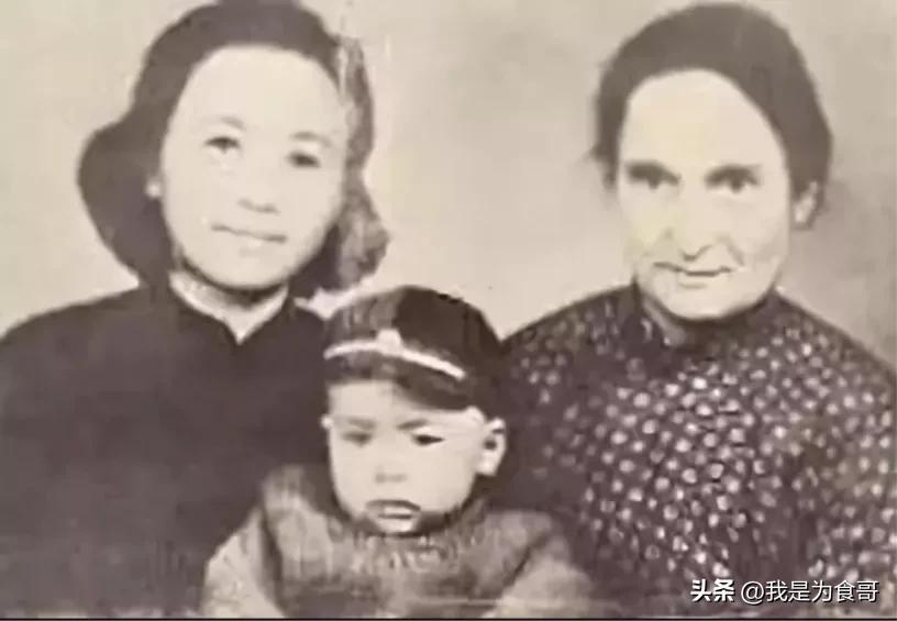 英国小女子,身高1米45英国女孩