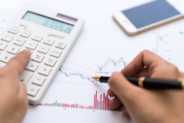 月薪100万日元在日本算高收入吗,在日本年收入1000万日元