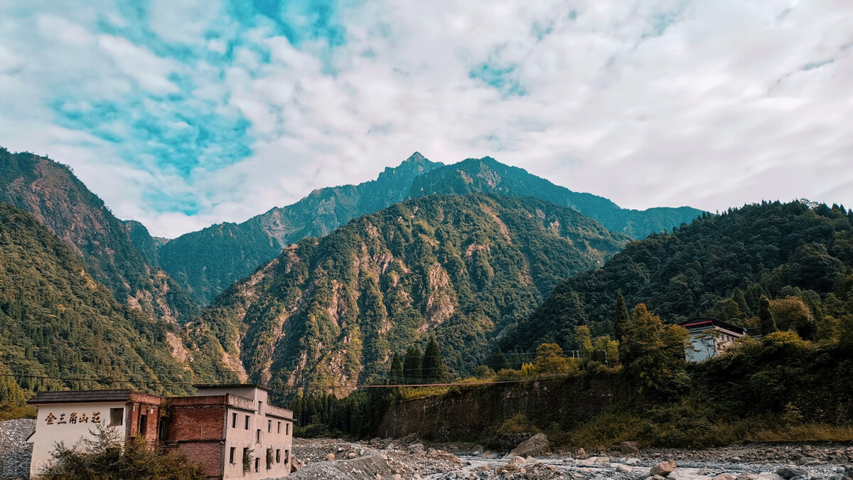 郭进拴神奇的土地,郭进拴作品大全