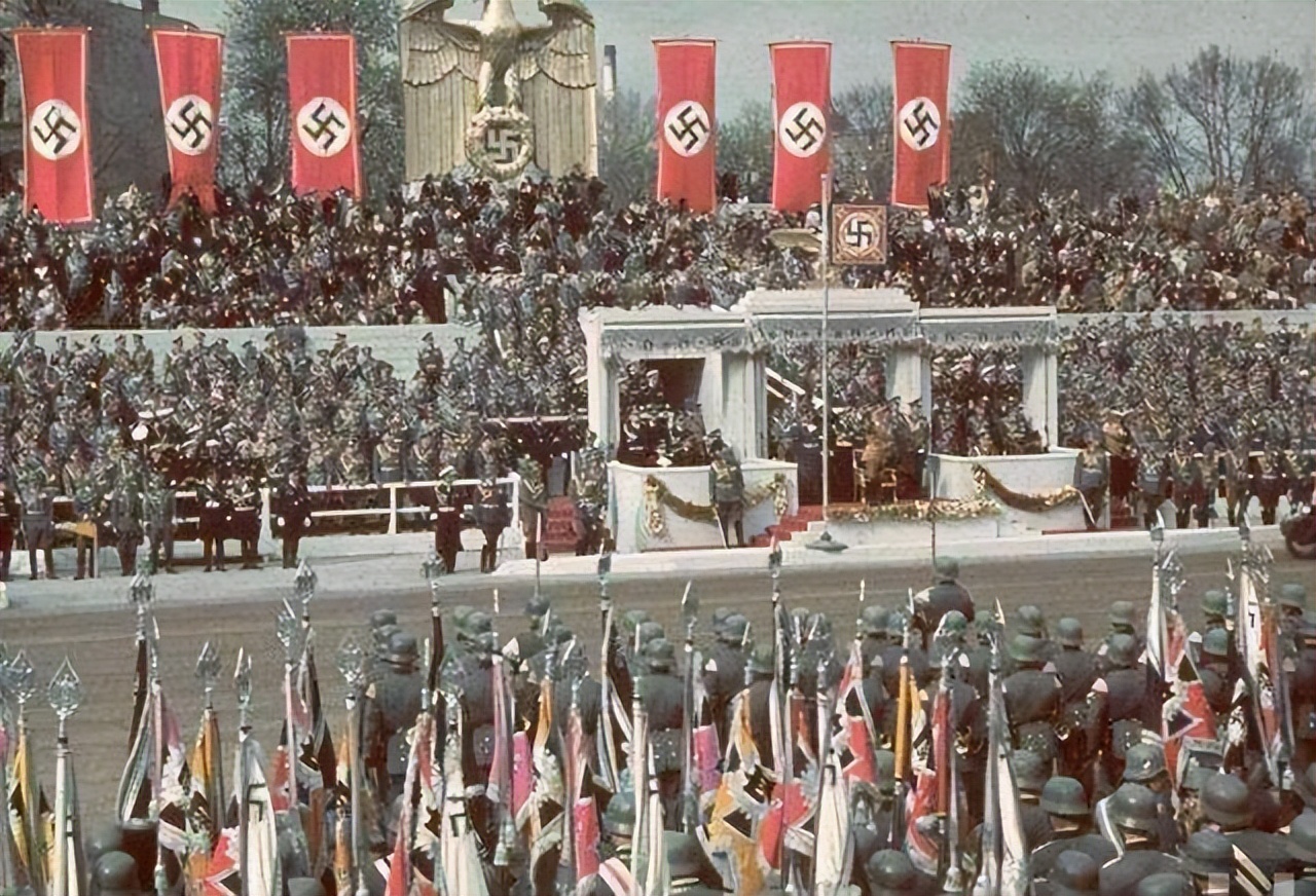 一口气看完希特勒的一生，他是如何从普通百姓，变成世界恶魔的？