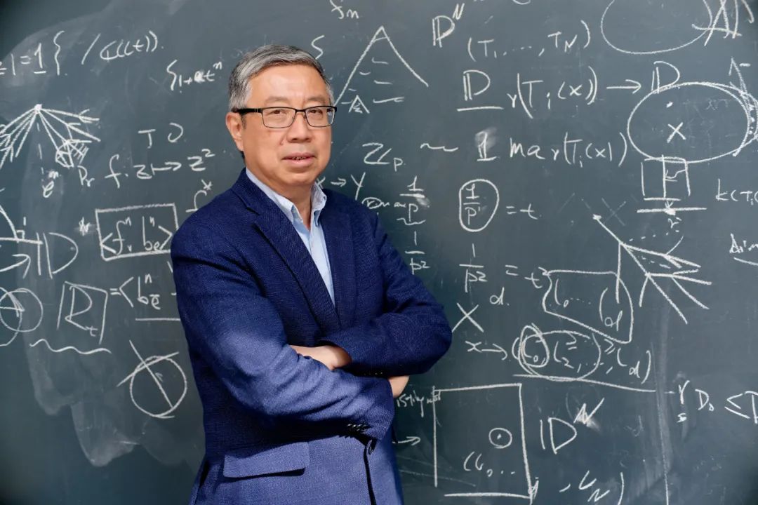 北大许晨阳留下八个字,许晨阳讲北大留下三句话