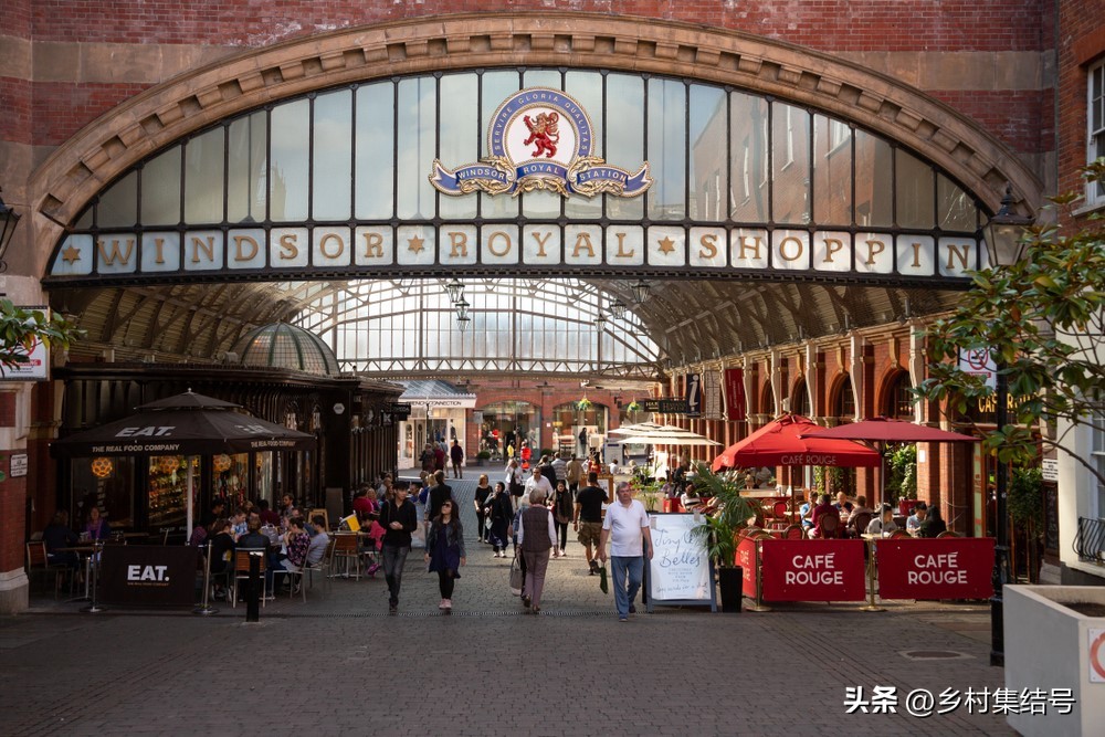 温莎小镇英国,英国皇室温莎城堡