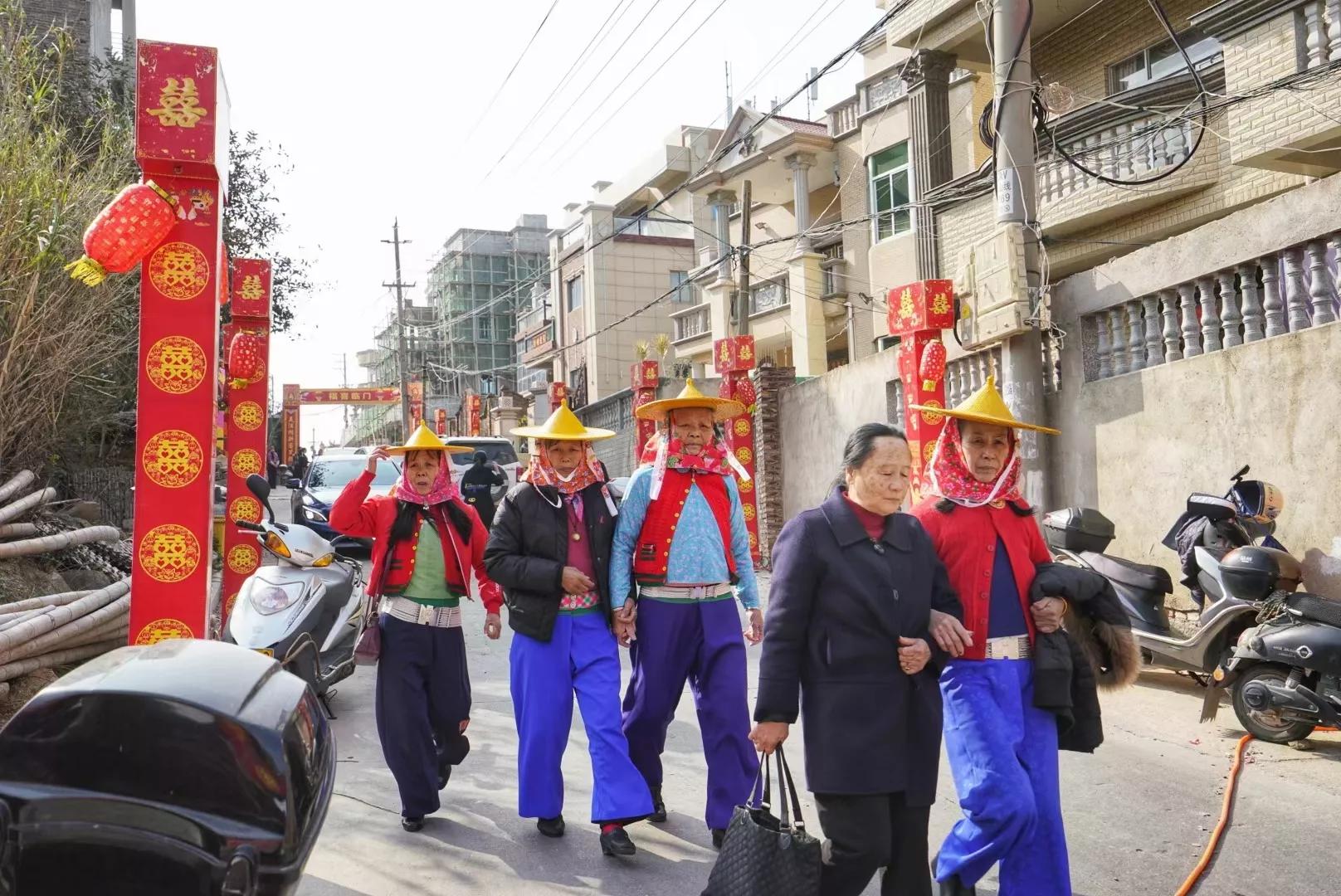 旧时惠安女奇特婚俗,传统的惠安女婚嫁习俗