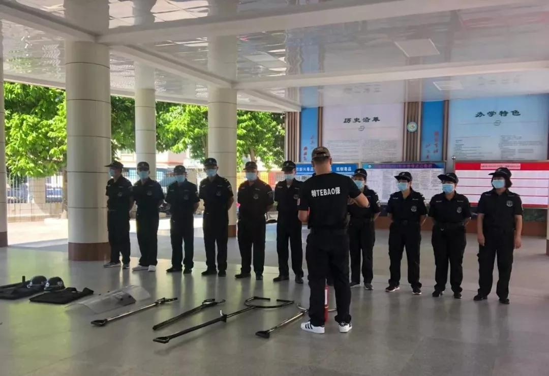 正规保安训练照片大全,保安队伍训练方法