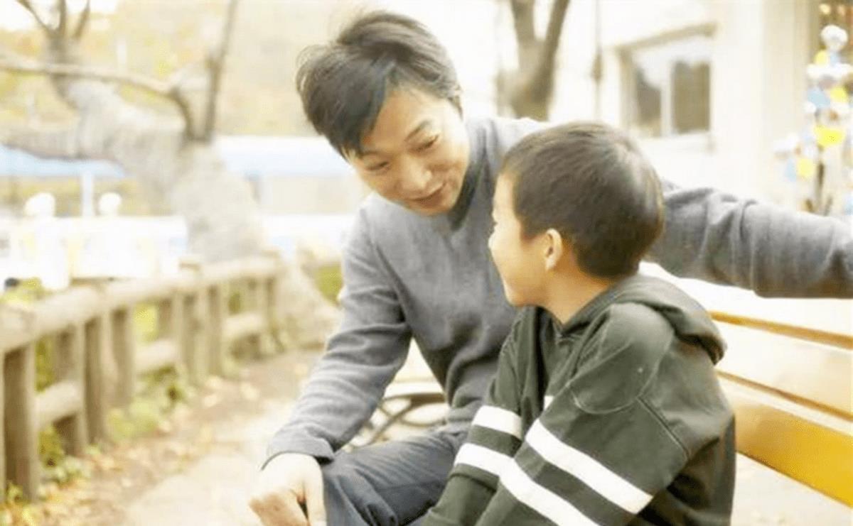 父母打骂孩子的心理怎么疏通,父母打骂孩子造成心理阴影