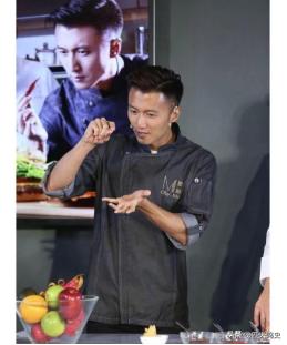 43岁谢霆锋对比43岁陈冠希,陈冠希和谢霆锋皮相骨相