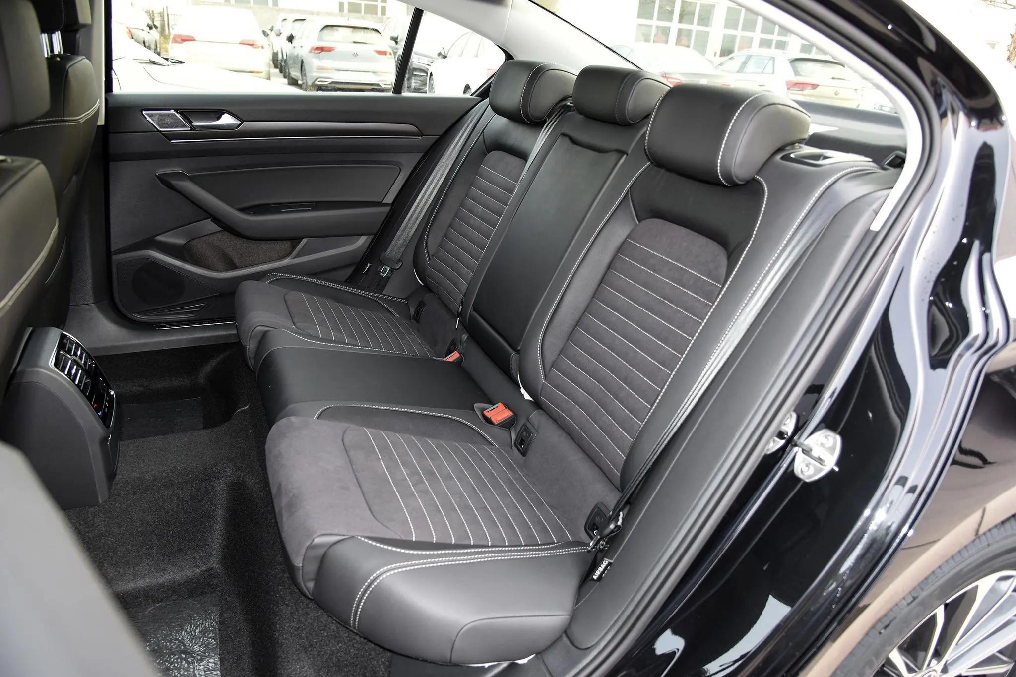 月薪多少养迈腾,养一辆迈腾一个月多少钱