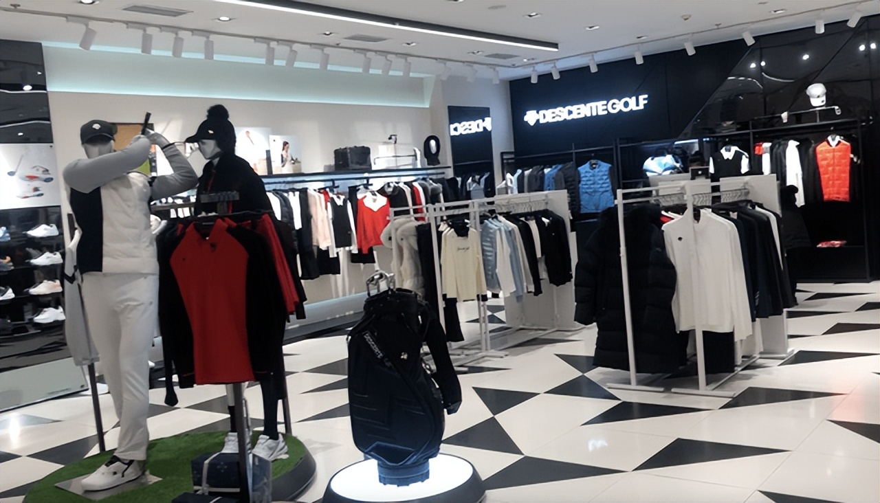 辽宁女子花6400元买羽绒服却无法退货，淘宝客服：商家保证金不足