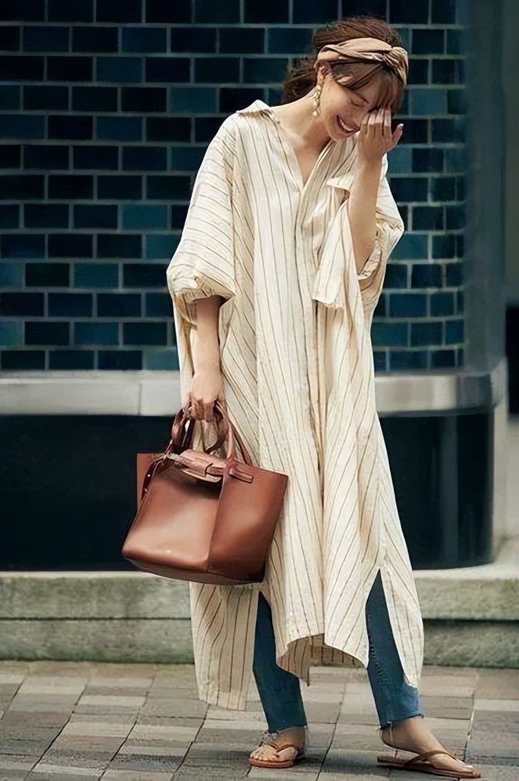 55岁女士气质高端穿搭冬,40左右的女人秋冬怎么穿好看